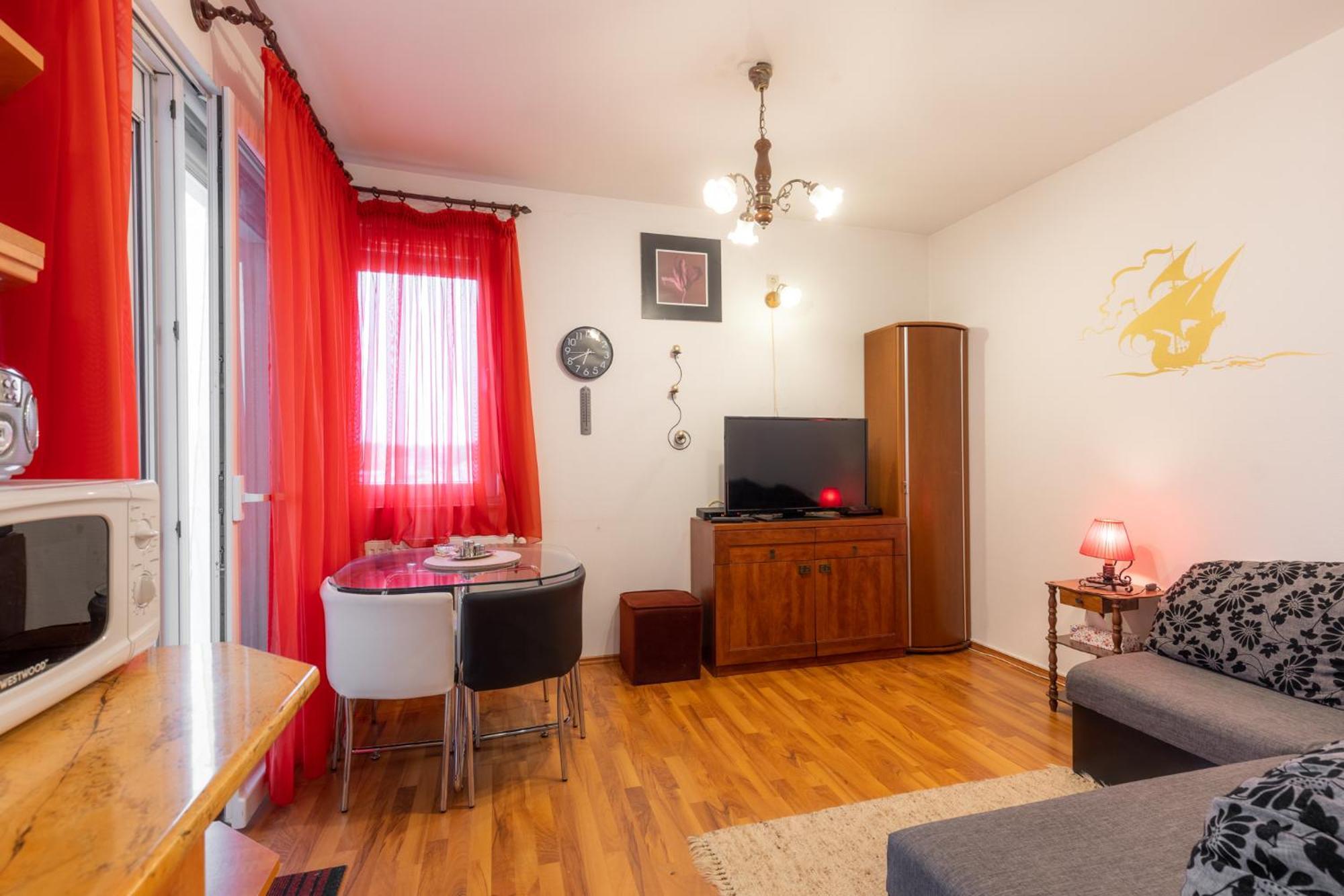 Galerius Apartmanok By Bltn Siófok Buitenkant foto